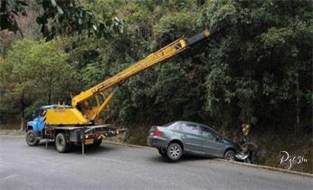 专业拖车吊车-地库-脱困-汽车运输救援公司电话_高速道路汽车车辆救援拖车/吊车/送油/搭电/补胎/充气/维修公司服务电话