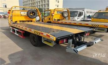 高速公路道路快速24小时拖车救援服务就附近公司热线电话-汽车搭电/补胎/吊车/脱困/维修/送油水/运输/开锁配钥匙-洛浦和田市和田墨玉皮山策勒于田民丰