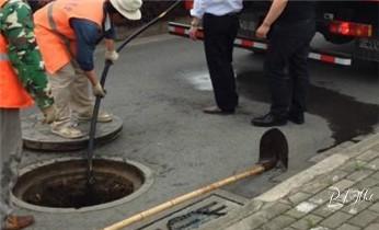专业高压车清理清淤清洗市政疏通下水管道-吸抽化粪池淤泥污水井池清掏-地漏马桶厕所堵塞维修的附近公司热线电话_专业高压水射车吸抽化粪池-隔油池-污淤泥浆池-污水沙井池-市政下水管道堵塞清洗清掏清理清淤-维修的公司电话 专业高压车清理清淤清洗市政疏通下水管道-吸抽化粪池淤泥污水井池清掏-地漏马桶厕所堵塞维修的附近公司热线电话_专业高压水射车吸抽化粪池-隔油池-污淤泥浆池-污水沙井池-市政下水管道堵塞清洗清掏清理清淤-维修的公司电话